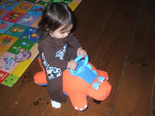 little tikes dino pillow racer