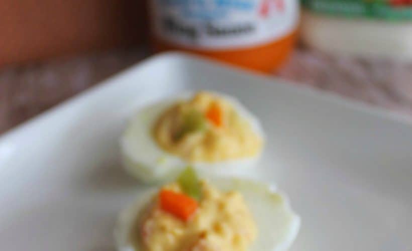 Spicy Buffalo Ranch Deviled Eggs Recipe| This Mama Loves