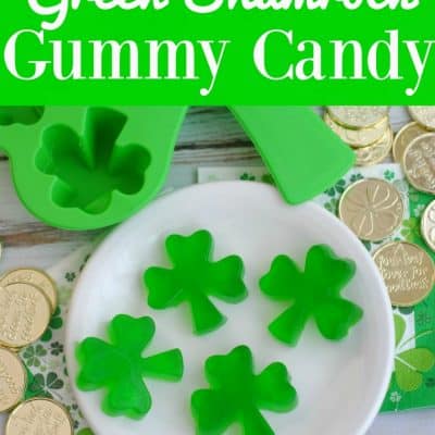 Green shamrock homemade gummy candy- This Mama Loves