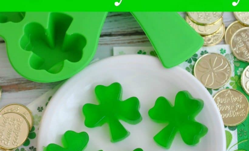 Green shamrock homemade gummy candy- This Mama Loves