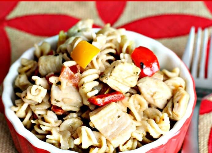 One Pot Chicken Fajita Pasta Recipe- This Mama Loves Blog